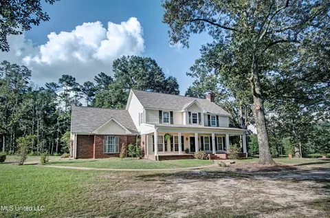 402 Springwood Cir, Terry, MS 39170