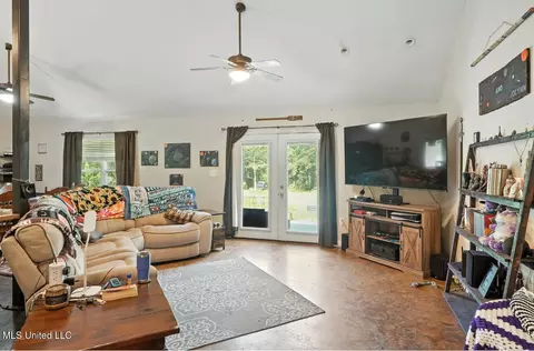 Living - 243 Mcsween Rd, Picayune, MS 39466 photo 1 of 1