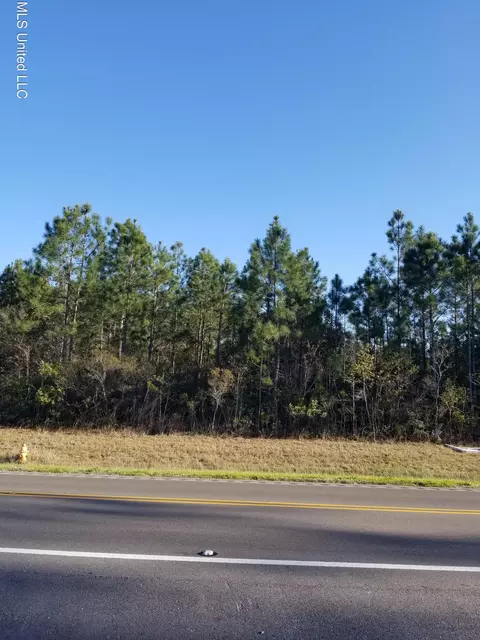 67 Highway Hwy, Biloxi, MS 39532
