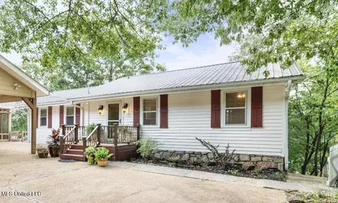 579 Snow Lake Drive Dr, Ashland, MS 38603