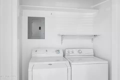 Other - 512 Peyton Dr, Biloxi, MS 39530 photo 6 of 7