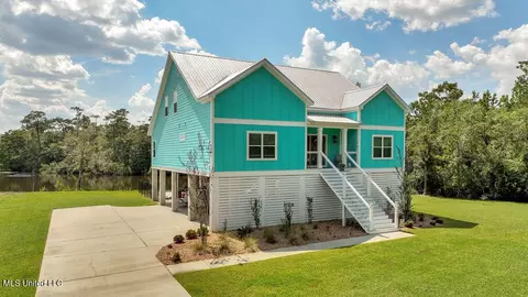 12465 Old Cypress Creek Cv, D'iberville, MS 39540