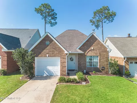 19428 Northridge Dr, Gulfport, MS 39503