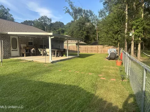 Exterior - 820 Mitchell St, Picayune, MS 39466 photo 7 of 12