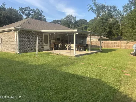 Exterior - 820 Mitchell St, Picayune, MS 39466 photo 8 of 12