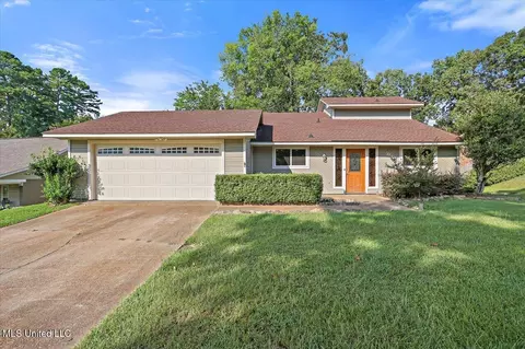 Exterior - 249 Lancaster Ct, Brandon, MS 39047 photo 6 of 7