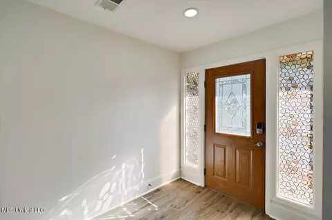 Entry Way - 249 Lancaster Ct, Brandon, MS 39047 photo 1 of 1