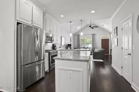 547 Broadway Ave, Jackson, MS 39216 photo 10