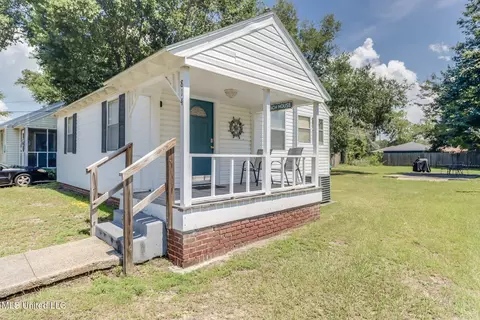 814 Allendale Ave, Gulfport, MS 39501