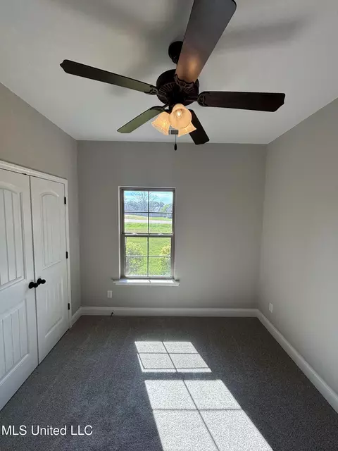 Bedroom - 204 Eagle View Dr, Senatobia, MS 38668 photo 3 of 7
