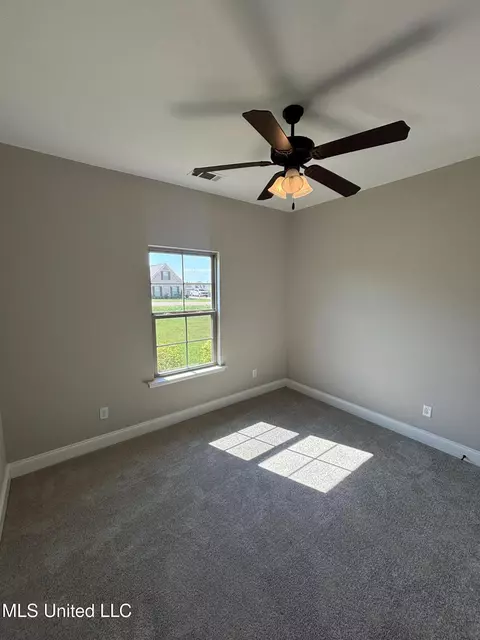 Bedroom - 204 Eagle View Dr, Senatobia, MS 38668 photo 6 of 7
