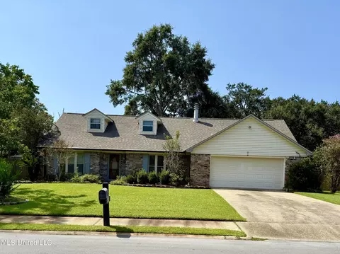 3900 Quinn Dr, Pascagoula, MS 39581