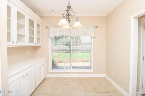 Dining - 900 Glen Cv, Madison, MS 39110 photo 1 of 3