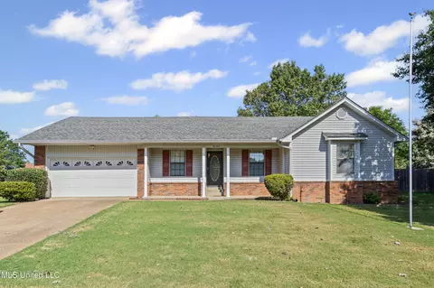 8145 Autumn Woods Dr, Southaven, MS 38671