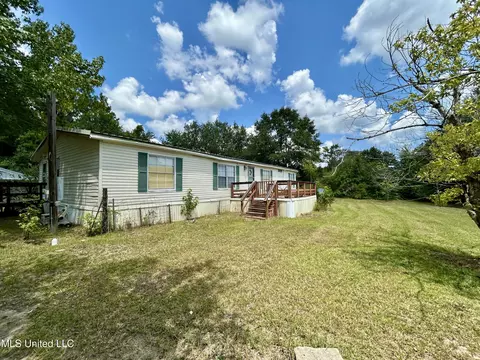 22526 Mercedes Rd, Gulfport, MS 39503