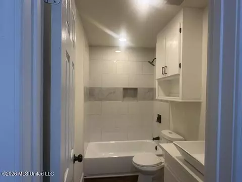 Bath - 8834 Gary Rd, Byram, MS 39272 photo 1 of 4
