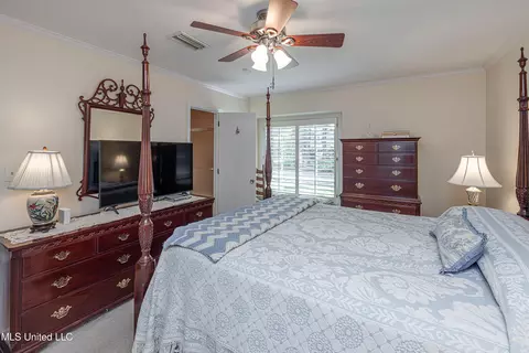 Bedroom - 5328 Hialeah Dr, Jackson, MS 39211 photo 3 of 11
