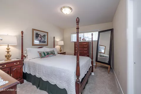 Bedroom - 5328 Hialeah Dr, Jackson, MS 39211 photo 8 of 11