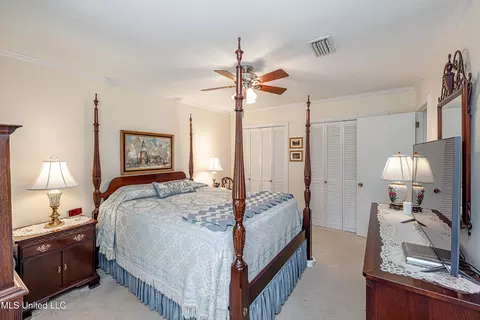 Bedroom - 5328 Hialeah Dr, Jackson, MS 39211 photo 2 of 11