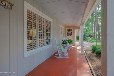 Exterior - 5328 Hialeah Dr, Jackson, MS 39211 photo 12 of 15