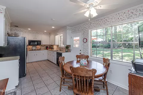Kitchen - 5328 Hialeah Dr, Jackson, MS 39211 photo 1 of 7