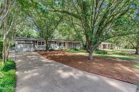 1838 Parkridge Dr, Jackson, MS 39211 photo 3