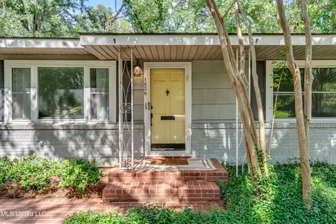 1838 Parkridge Dr, Jackson, MS 39211 photo 2