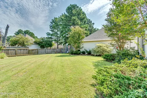 Exterior - 104 Carrington Dr, Madison, MS 39110 photo 8 of 11