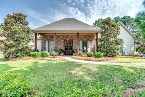 104 Carrington Dr, Madison, MS 39110