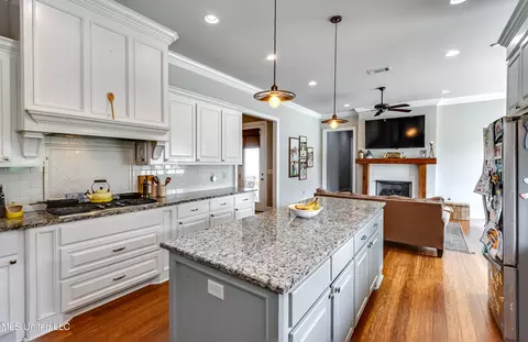 Kitchen - 104 Carrington Dr, Madison, MS 39110 photo 2 of 8