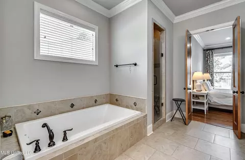 Bath - 104 Carrington Dr, Madison, MS 39110 photo 3 of 7