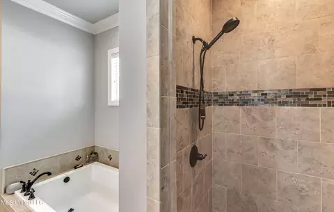 Bath - 104 Carrington Dr, Madison, MS 39110 photo 4 of 7