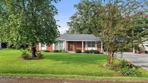 Exterior - 1210 Melwood Dr, Forest, MS 39074 photo 2 of 9