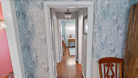 Entry Way - 1210 Melwood Dr, Forest, MS 39074 photo 2 of 2