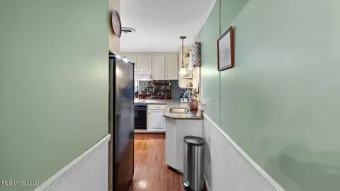 Entry Way - 1210 Melwood Dr, Forest, MS 39074 photo 1 of 2