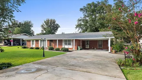 Exterior - 1210 Melwood Dr, Forest, MS 39074 photo 7 of 9