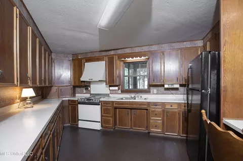 Kitchen - 2864 Highway 407, Kilmichael, MS 39747 photo 3 of 3