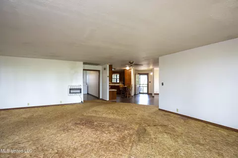 Living - 2864 Highway 407, Kilmichael, MS 39747 photo 6 of 12