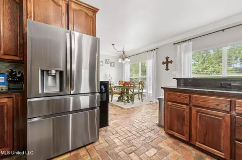 Kitchen - 22140 Red Fox Run, Saucier, MS 39574 photo 4 of 4