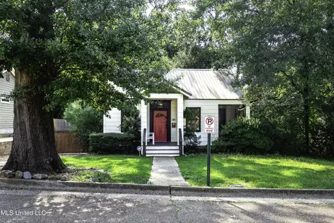 2905 Oxford Ave, Jackson, MS 39216