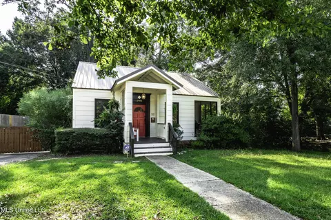 Exterior - 2905 Oxford Ave, Jackson, MS 39216 photo 2 of 8