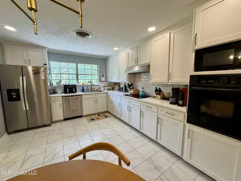 1432 Belle Glade St, Jackson, MS 39211 photo 10