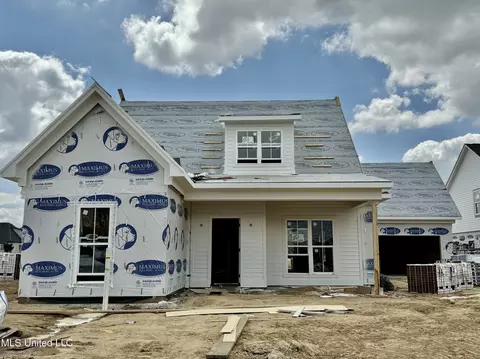 2543 Saint Charles Cv, Southaven, MS 38672