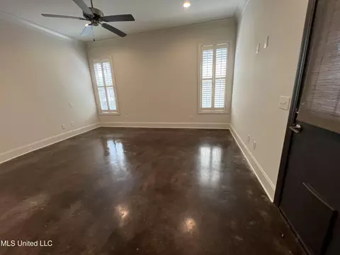 Living - 731 Glenwild Dr, Canton, MS 39046 photo 2 of 5
