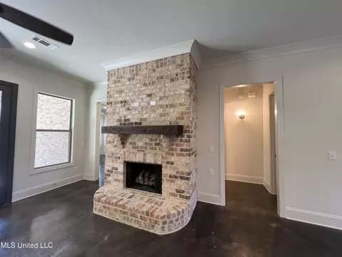Living - 731 Glenwild Dr, Canton, MS 39046 photo 5 of 5