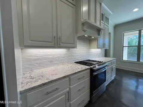 Kitchen - 731 Glenwild Dr, Canton, MS 39046 photo 6 of 12