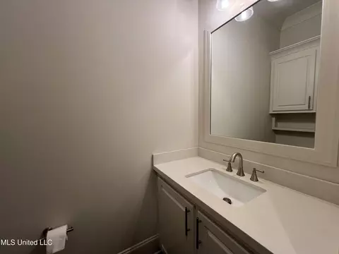 Bath - 731 Glenwild Dr, Canton, MS 39046 photo 12 of 12
