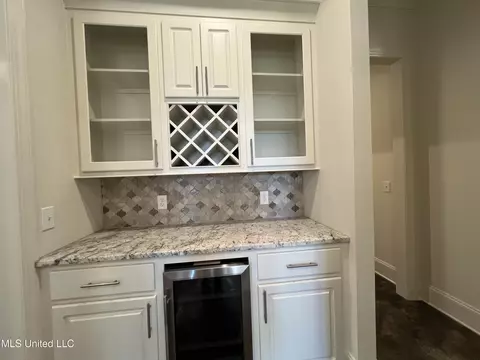 Kitchen - 731 Glenwild Dr, Canton, MS 39046 photo 7 of 12