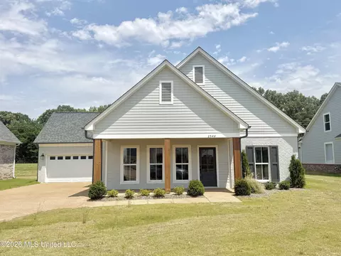 2544 Saint Charles Cv, Southaven, MS 38672