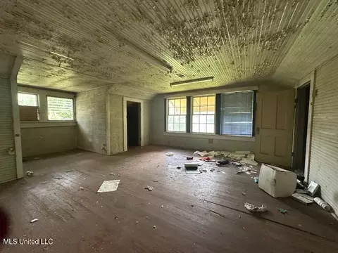 1655 Saint Charles St, Jackson, MS 39209 photo 10
